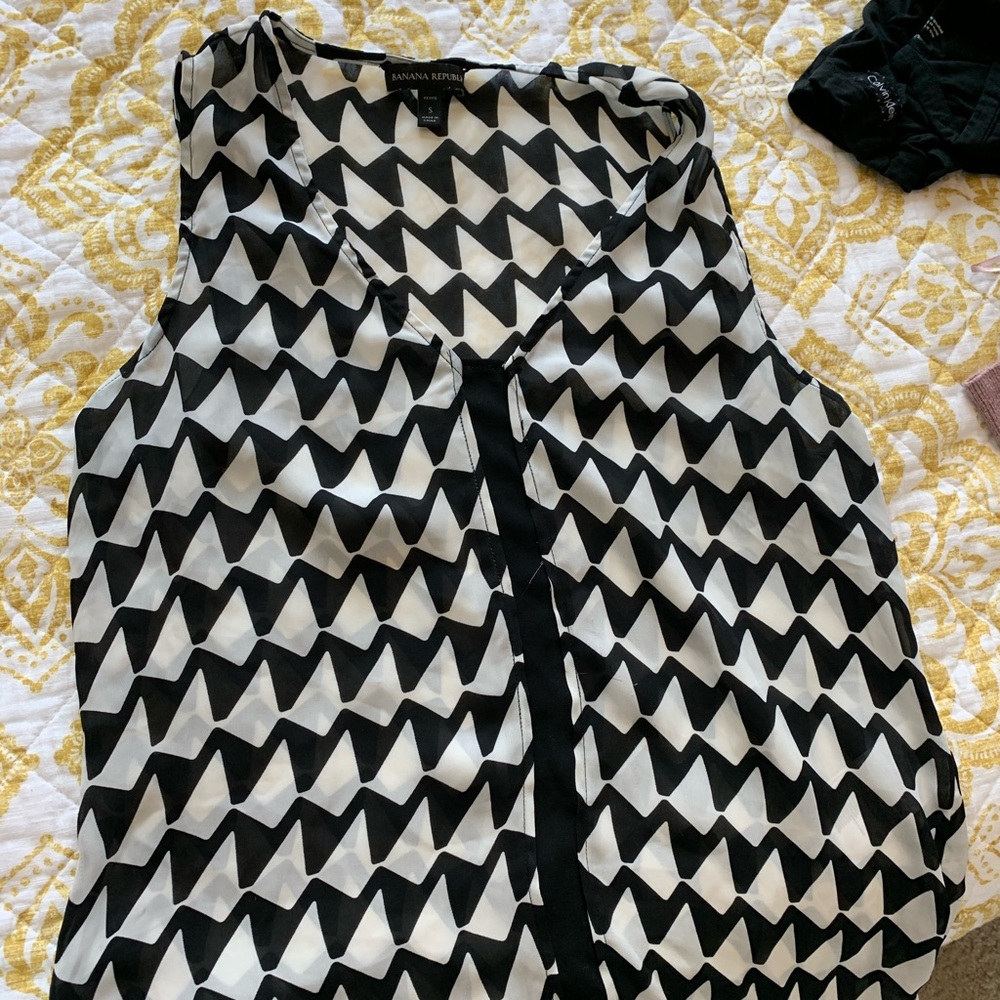 Checkered top